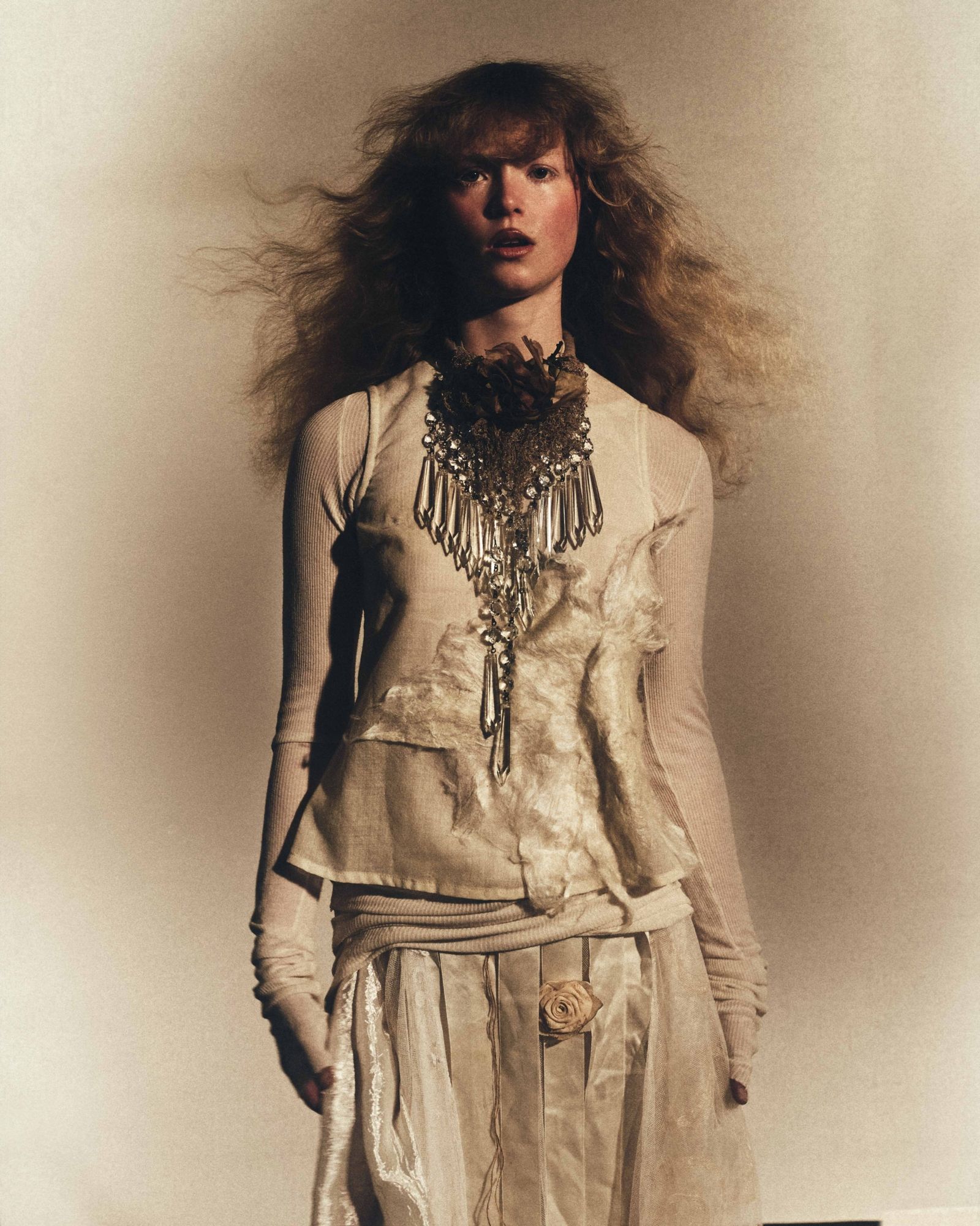 MOVEMENT_MODEL_CHARLOTTE – 163 MOVEMENT_MODEL_CHARLOTTE – 163