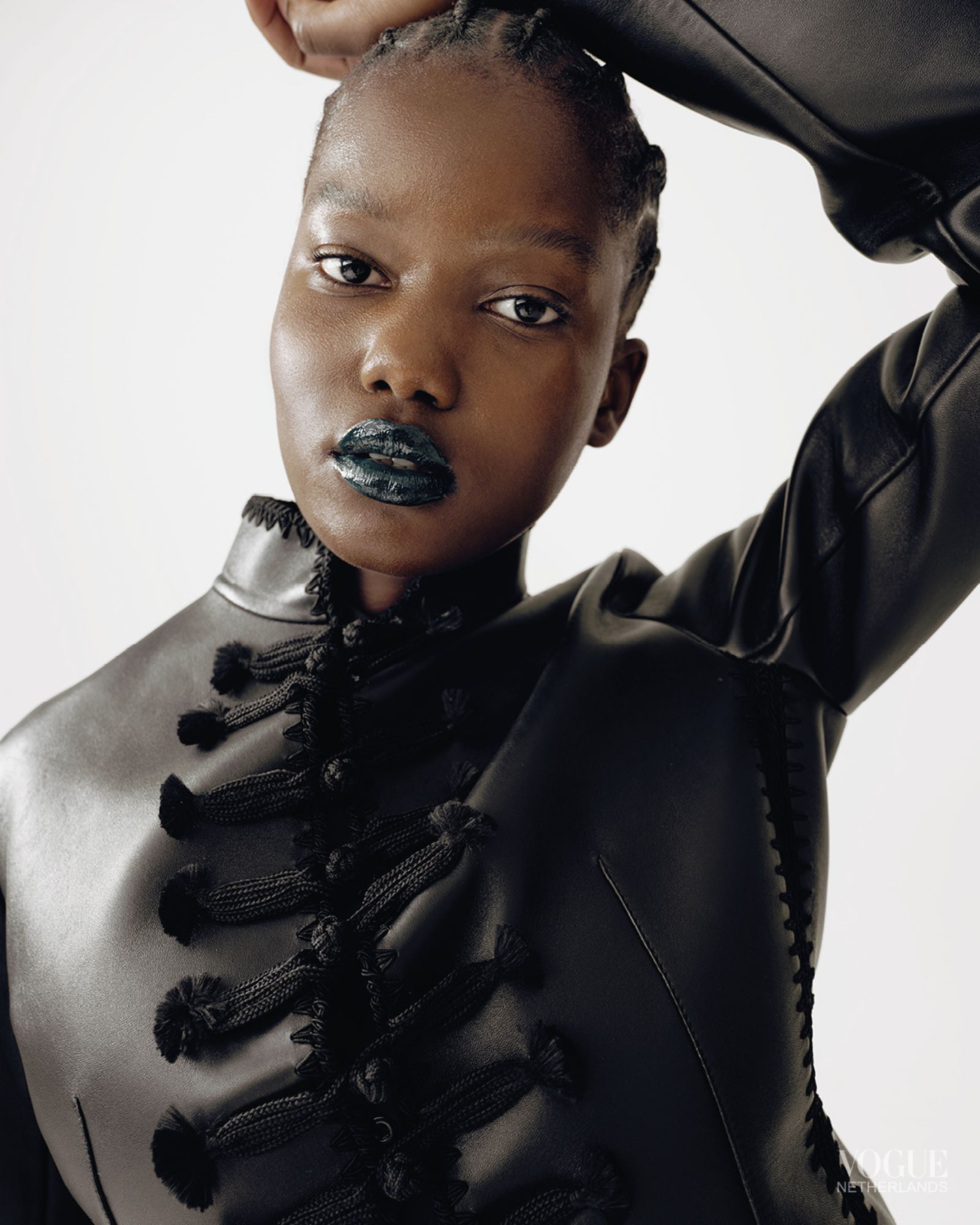 MOVEMENT_MODEL_KUDRA – 188 MOVEMENT_MODEL_KUDRA – 188