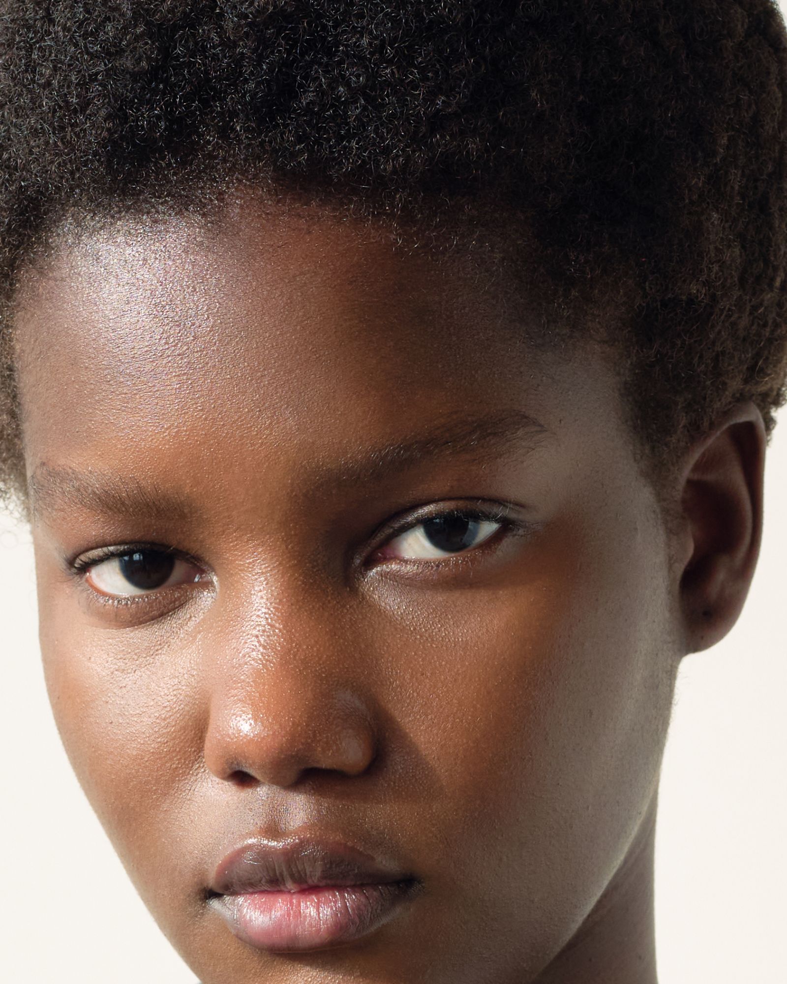 MOVEMENT_MODEL_Kudra – 106 MOVEMENT_MODEL_Kudra – 106